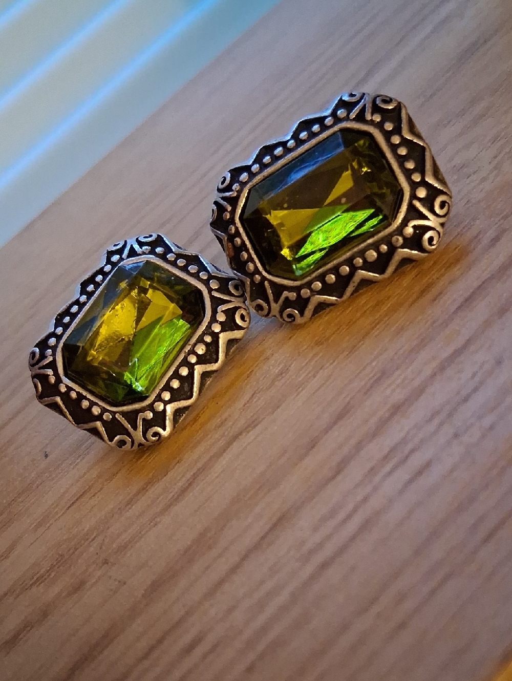 Vintage-Style Green Gemstone Silver Tone Clip Earrings